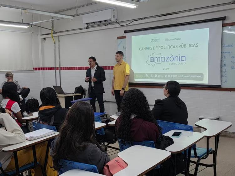 Estudantes de Rio Branco discutem fake news e democracia digital em atividade do Amazônia Que Eu Quero