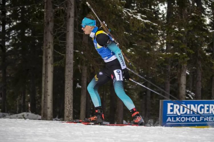 BIATHLON - Auteur d’un doublé, les Norvégiens Johannes et Tarjei Boe ont marqué les esprits lors du sprint à Östersund. De leur côté, Martin Fourcade et les bleus ont de quoi se rassurer… Emilien Jacquelin