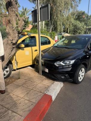 اصطدام خطير بين سيارة جماعاتية وطاكسي بمراكش