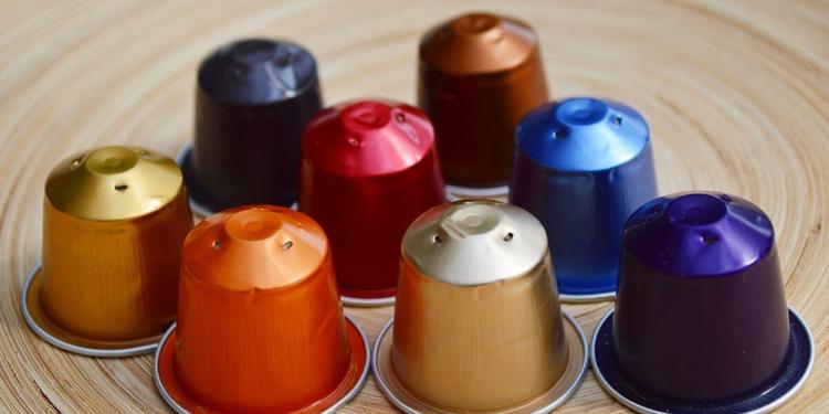 Capsule e cialde del caffè, dal 12 agosto cambia tutto: ecco come differenziarle