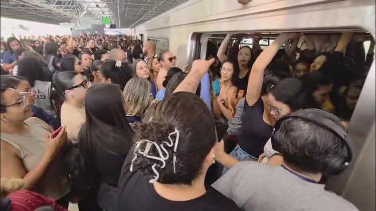 Passageiros enfrentam metrô lento e tumultuado na manhã desta quinta (20) no DF; VÍDEOS