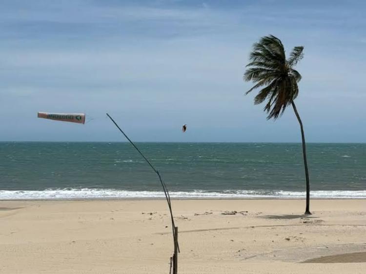 Ceará registra ventos de até 68 km/h, e Funceme alerta para rajadas mais fortes até quinta-feira (22)