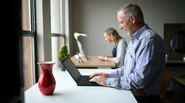 Des permanences numériques avec Emmaüs Connect