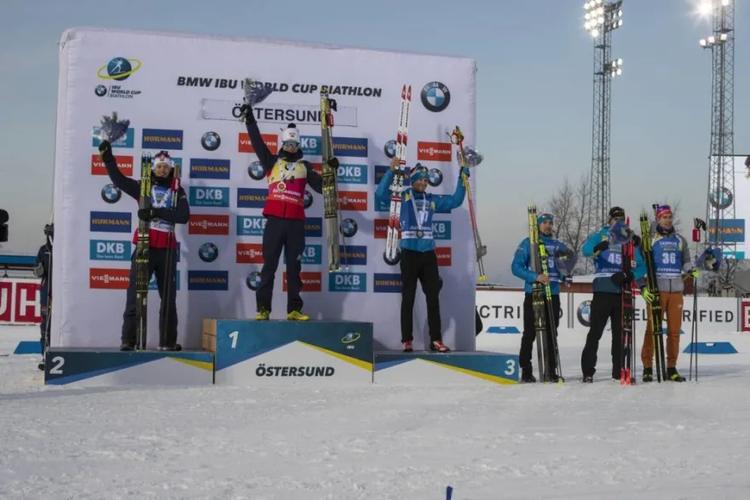 BIATHLON - Auteur d’un doublé, les Norvégiens Johannes et Tarjei Boe ont marqué les esprits lors du sprint à Östersund. De leur côté, Martin Fourcade et les bleus ont de quoi se rassurer…