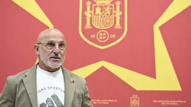 Espanha renova com Luis de la Fuente até 2032 após título mundial