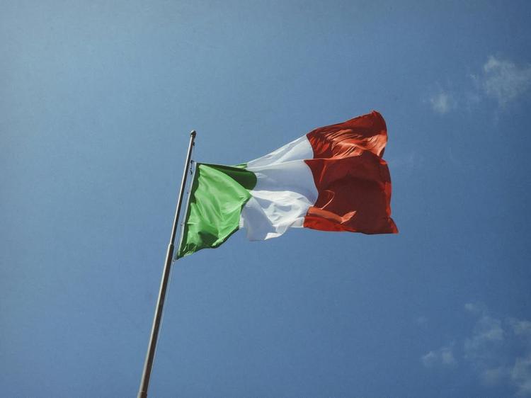 🇮🇹2 Giugno – Festa della Repubblica Oggi, 80 anni dopo, ricordiamo una data fondamentale per il nostro Paese: il giorn...