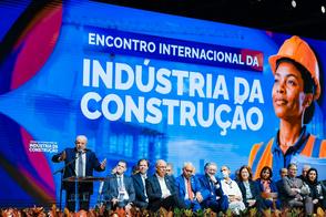 Lula diz a empresários que fim da escala 6x1 não será imposto 'na marra' e que respeitará 'realidade das categorias'