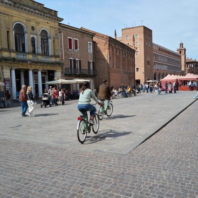 A Ferrara nasce il Nucleo anti maranza. Il sindaco, "rispondiamo alle paure dei commercian...