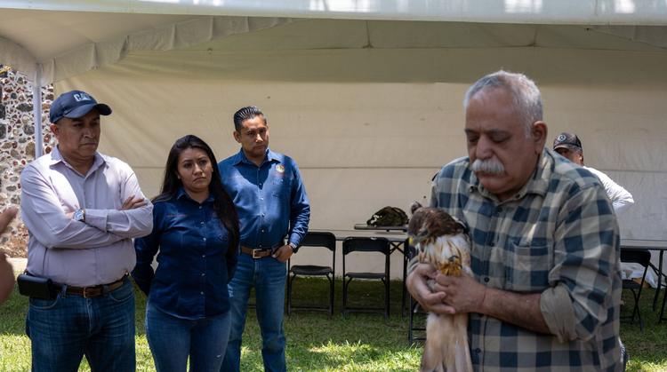 Capacitan a personal de Totolapan para garantizar el cuidado de aves