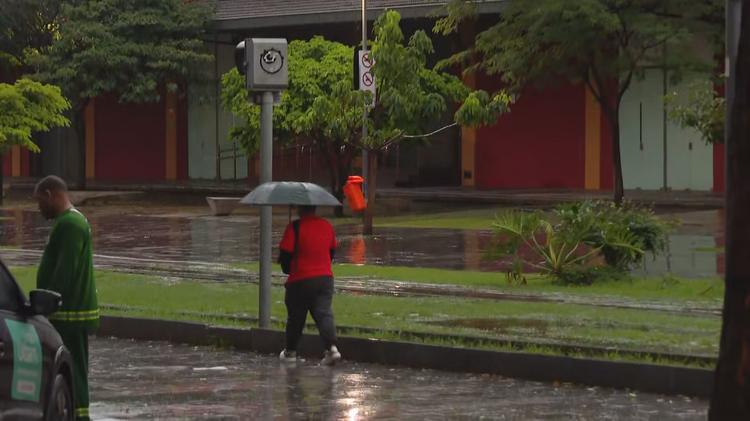 Pancadas de chuva no Sudeste, risco de geada no Sul e calorão no Centro-Oeste: veja previsão para esta quarta