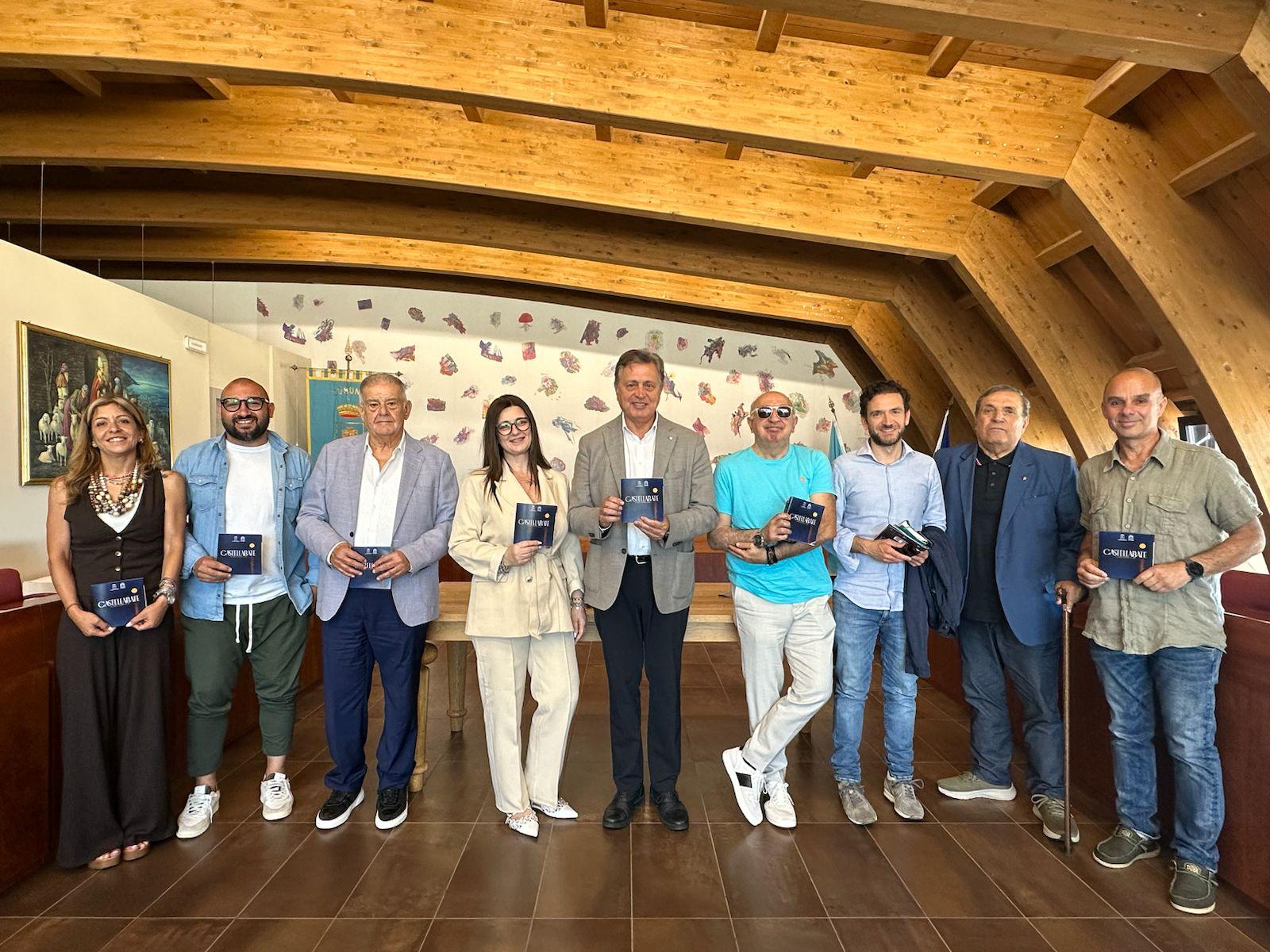 Castellabate, presentato il calendario degli eventi: da Salemme a Sal Da Vinci e il Premio Mogol