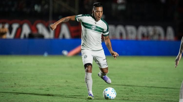 Coritiba sofre derrota para Vitória fora de casa
