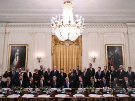 Accordo Trump-Big Tech sull’IA: una costituzione senza cittadini per un rischio senza confini