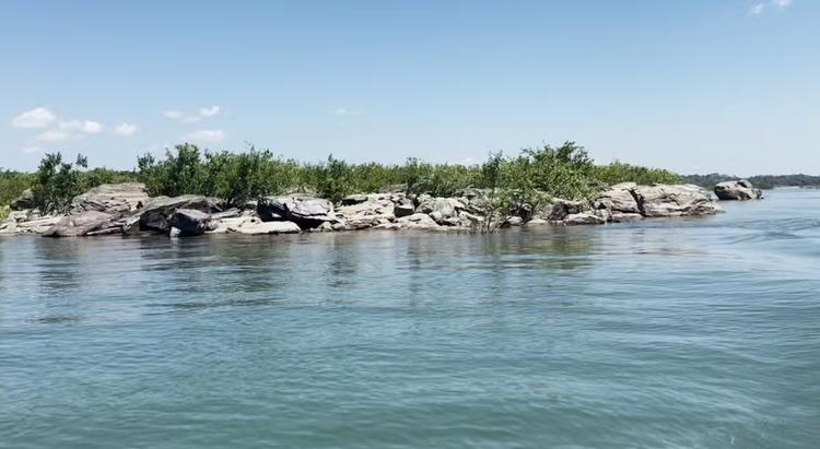 Ribeirinhos e pesquisadores declaram 'tombamento popular' do Pedral do Lourenço, área ameaçada por criação de hidrovia no Rio Tocantins, no Pará
