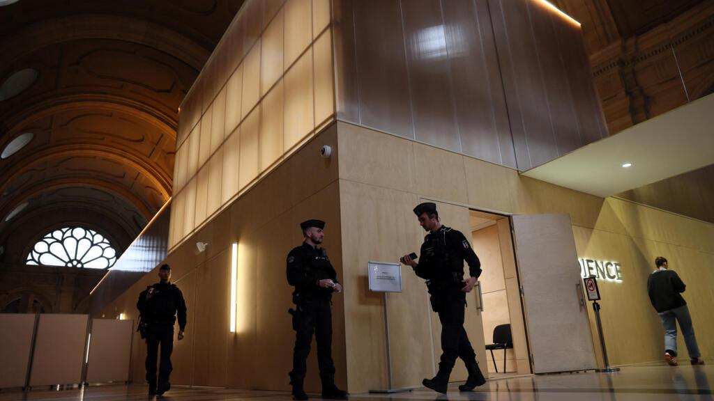 Attentat à Strasbourg : le procès s'ouvre à Paris, quatre hommes jugés pendant cinq semaines