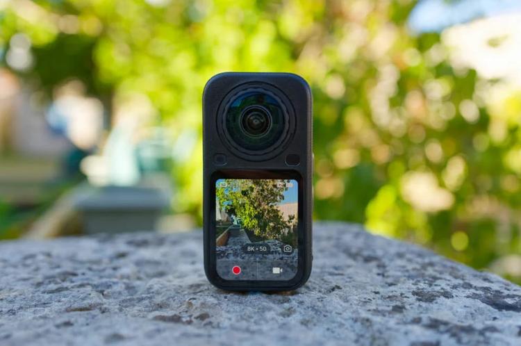 J’ai testé l’Insta360 X6&nbsp;: la caméra 360° qui voit dans le noir&nbsp;!