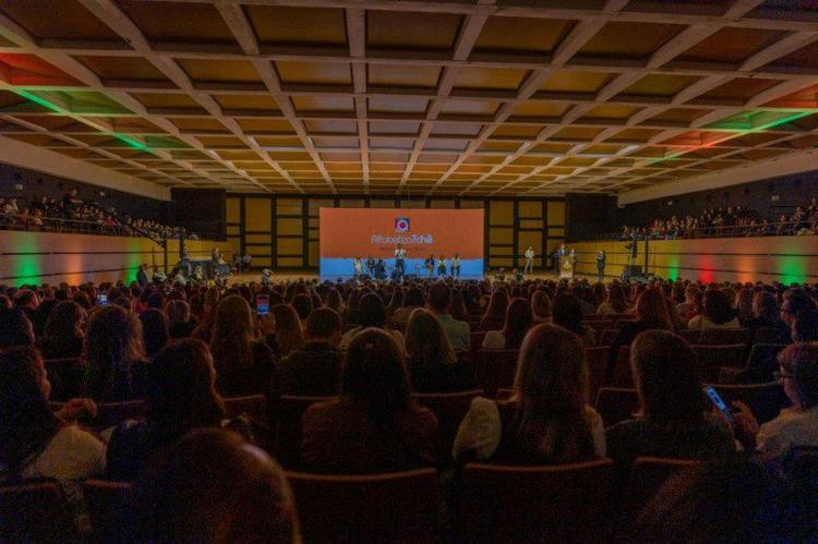 Três  escolas  de Panambi estão entre as premiadas com os melhores resultados no Programa Alfabetiza Tchê