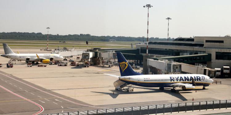 Guasto al traffico aereo, disagi negli aeroporti di Milano e Bergamo