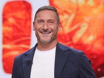 Totti e la prima visita alla prostata, urologi 'diventi testimonial della prevenzione che salva la vita'