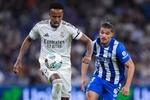 Militao vuelve a encender las alarmas