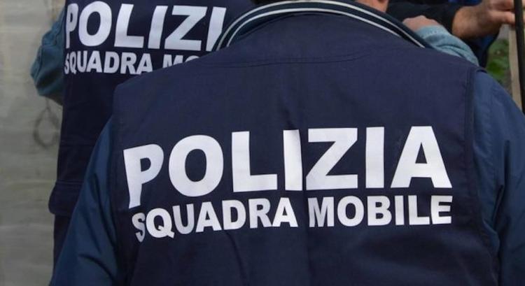 Tenta di investire uomo in bici dopo lite: 23enne foggiano arrestato