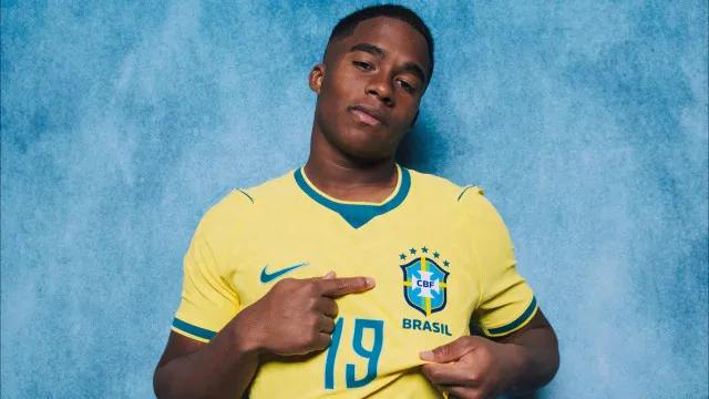 Endrick cita papo com veteranos e confiança em Ancelotti: iluminado"