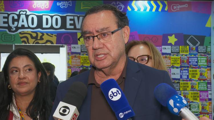 Augusto Cury, candidato à Presidência pelo Avante, faz campanha em São Paulo