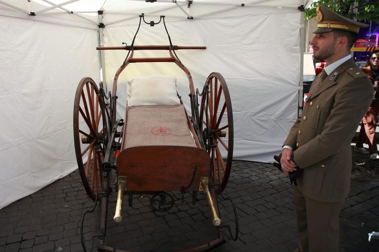 AutoAntiqua 2026: la storia della Croce Rossa Italiana in mostra nel cuore di Roma