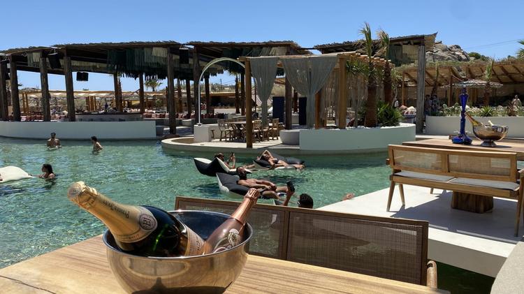 Greek beach bar etiquette