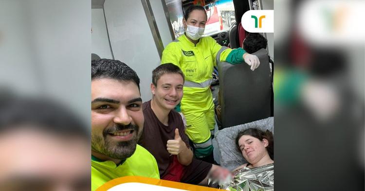 A caminho da maternidade, mãe dá à luz dentro de ambulância da Arteris na BR-101, em Itapema