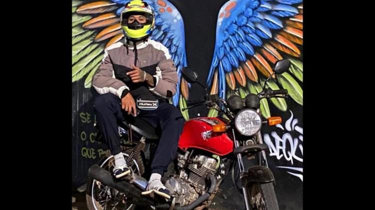 Quem era o entregador morto em batida com carro enquanto trabalhava em Uberlândia: 'Gente boa e de bem com a vida', diz amigo