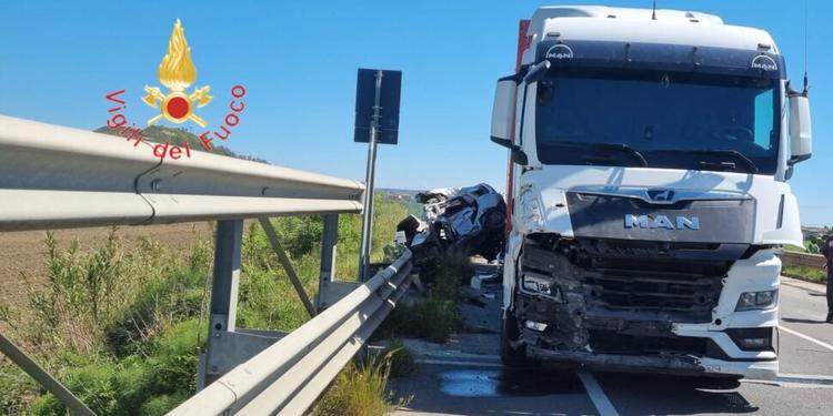 Vetustà e inerzia di chi gestisce, ecco perché oggi la Statale 106 in Calabria è una trappola