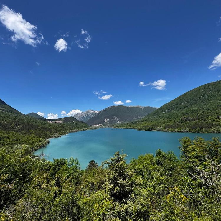 Sorelle scomparse, fuga o rapimento? Si cerca anche nel lago di Barrea