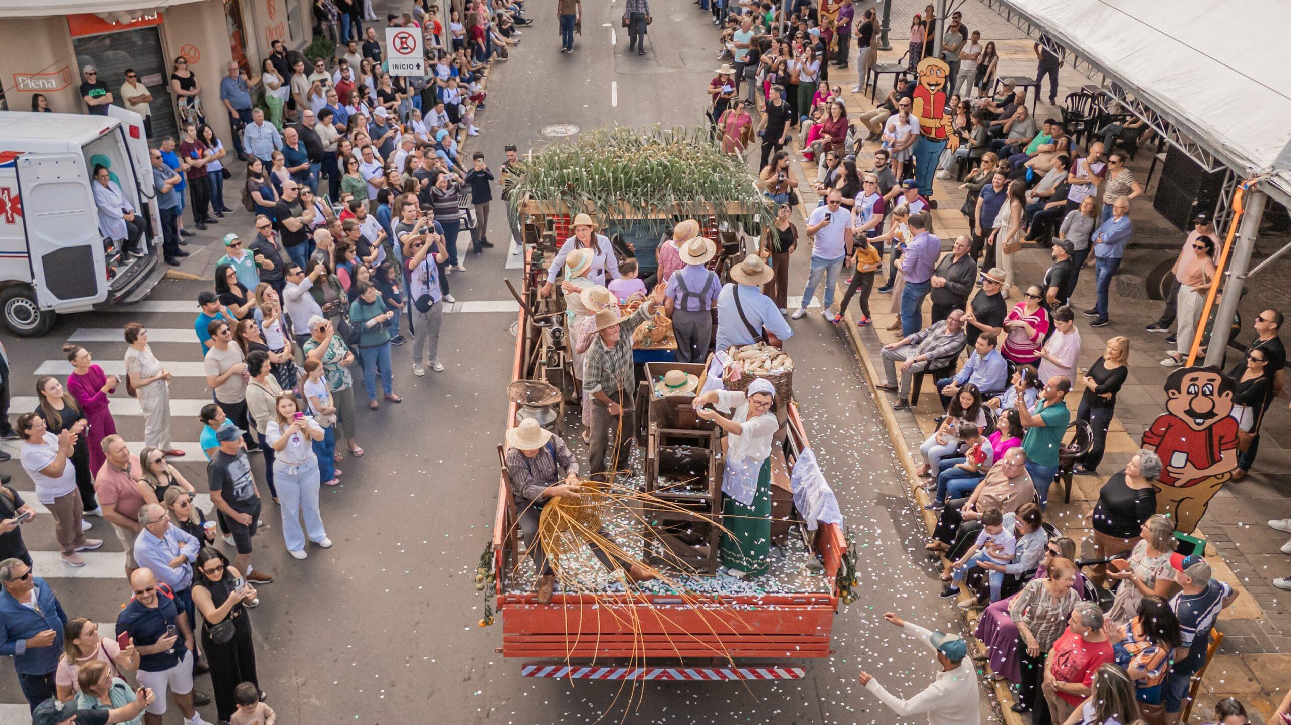 FESTIVAL FENAVINHO ANTECIPA CLIMA DE CELEBRAÇÃO CULTURAL E ENOGASTRONÔMICA NESSE FIM DE SEMANA