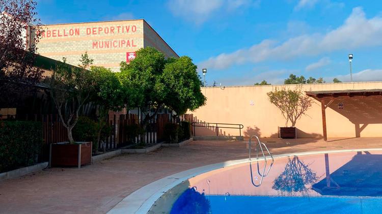 La piscina municipal de Aspe supera los 28.000 usos este verano y roza su récord histórico