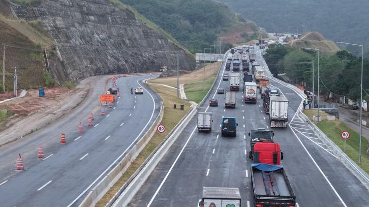 Trecho da Via Dutra será fechado para obras da Serra das Araras no dia 15 de agosto