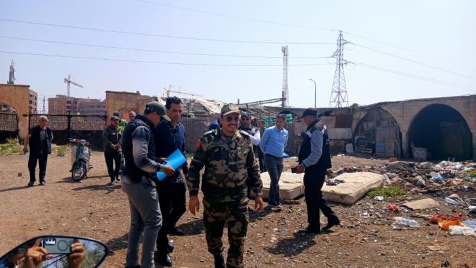 سلطات مراكش تهدم براريك عقار سوق الاربعاء بدوار العسكر +صور