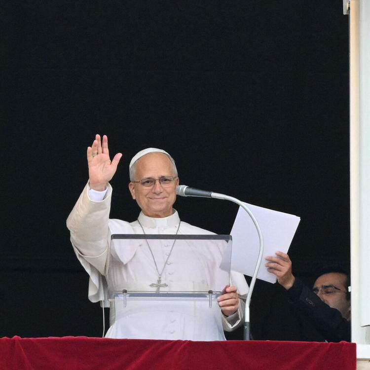 Il Papa recita l'Angelus e ringrazia i fedeli: "Ho sentito il vostro sostegno"
