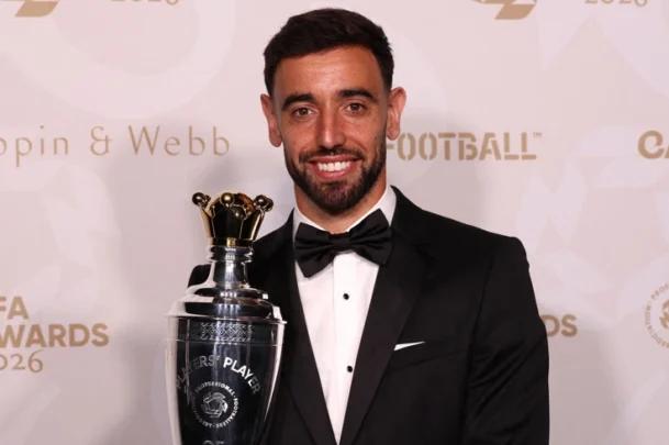 البرتغالي برونو فرنانديش يتوج بجائزة أفضل لاعب في الدوري الإنجليزي