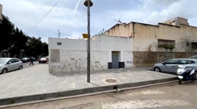 قطب عصري على أنقاض سوق تاريخي..السلطات تشرع في هدم “السوق المركزي” بفاس