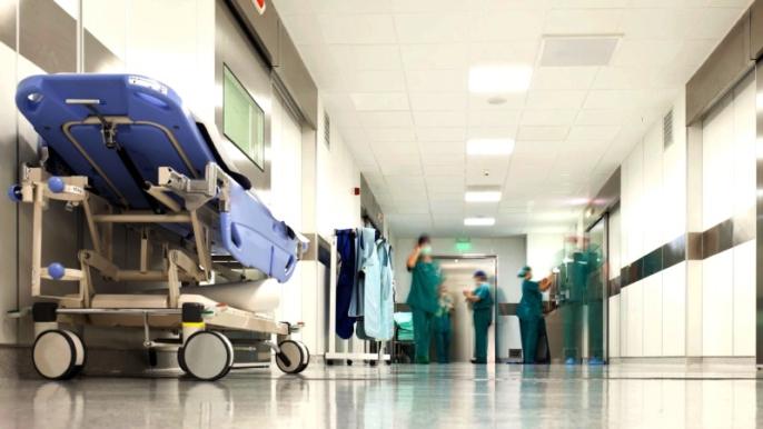 تعزيز الموارد البشرية بأقسام الطوارئ بأكثر من 531 مهني