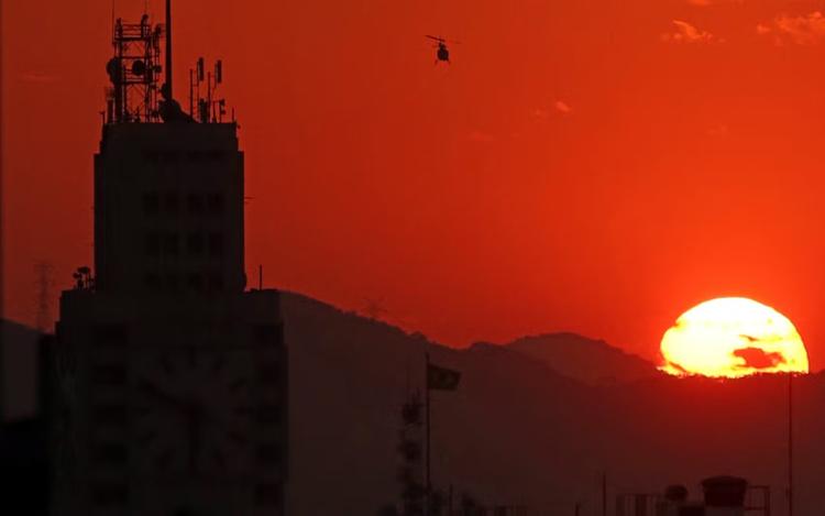 Onda de calor começa neste sábado e atinge áreas de quatro regiões; Sul terá temporais e chuva acima de 100 mm