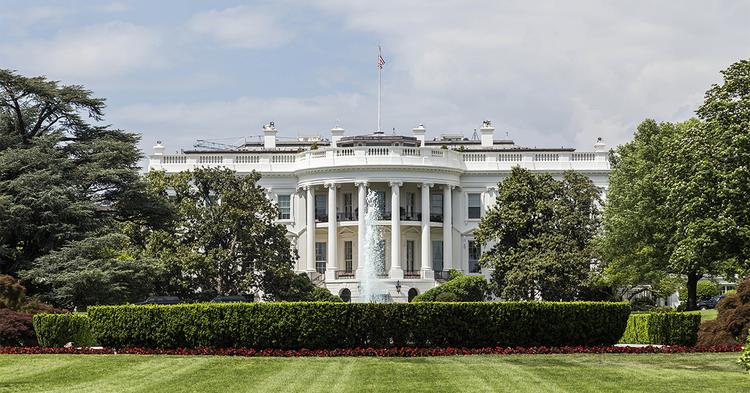 Estados Unidos confirmam tarifas de 25% e Brasil promete reciprocidade