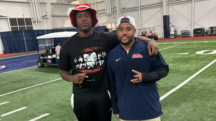 4-star Mississippi HS football recruit flips back to Ole Miss after brief Colorado commitment