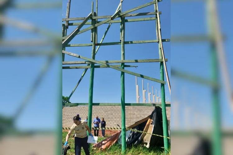 Trabalhador morre após cair de altura de até 6 metros enquanto instalava outdoor em Campo Grande