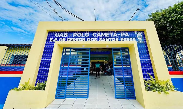 Professora é hospitalizada após ser ferida por aluna dentro de escola em Cametá