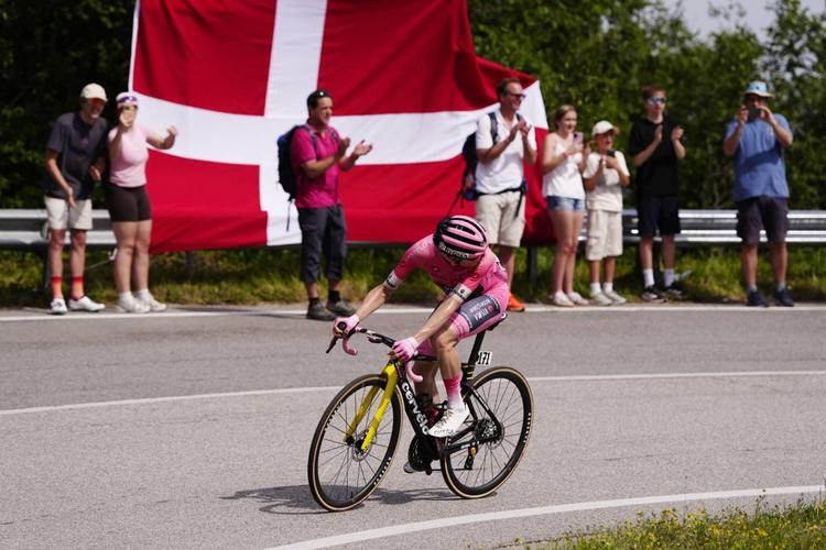 Che Giro è stato: i top e i flop dell’edizione 109 della corsa rosa