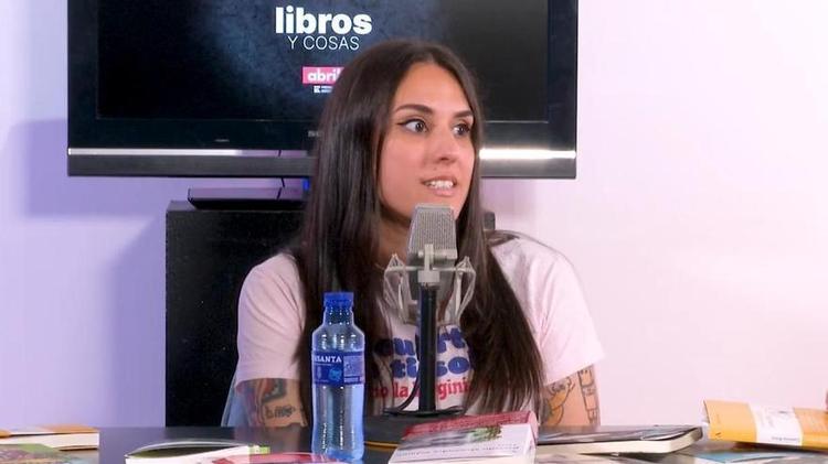 Lucía Solla Sobral, en el vídeopodcast del suplemento ‘ABRIL’: “Hay hombres que me piden ayuda como maltratadores”