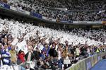 El Madrid niega que haya prohibido la bandera de España en el estadio