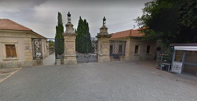 La Giunta municipale approva la delibera per l’assegnazione delle aree cimiteriali tramite asta pubblica